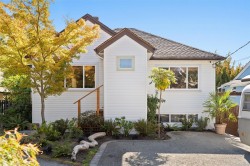 3015 Earl Grey St Saanich, BC V9B 1L1
