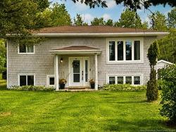 857 Mapleton RD Moncton, NB E1G 2K6