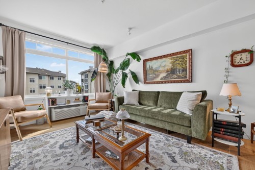 302-1350 Ridgeway Drive  Kelowna, BC V1Y 9T8
