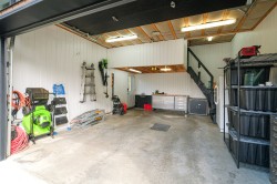 Garage - 