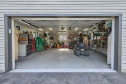Garage - 