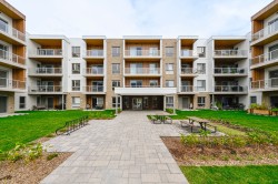 203-200 Av. Louis-Lévesque  Otterburn Park, QC J3H 0T1