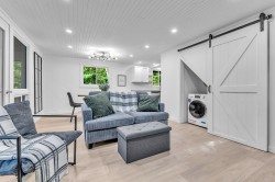 Salon - 