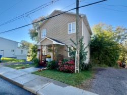 513 Rue Principale Grenville-Sur-La-Rouge, QC J0V 1B0