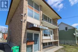 UPPER - 506 SHERBROOKE STREET Peterborough, ON K9J 2P3