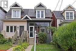 546 MAIN STREET Toronto, ON M4C 4Y4