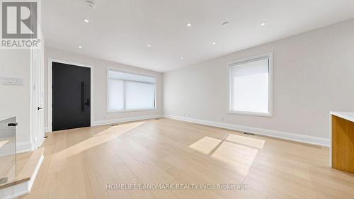 UNIT A - 750 GLENGROVE AVENUE W , Toronto, Ontario M6B 2J6 5