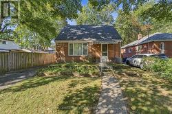68 GAIR DRIVE Toronto, ON M8W 4P8
