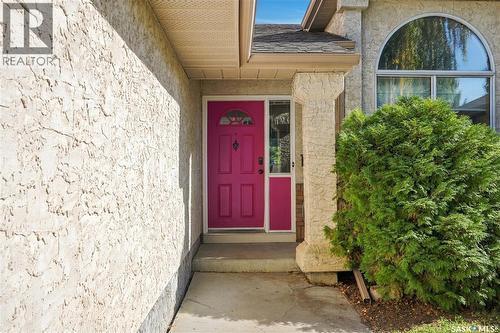 1122 Hurley Way, Saskatoon, SK 