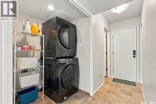 1122 Hurley Way, Saskatoon, SK 