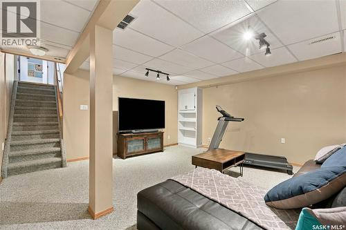 1122 Hurley Way, Saskatoon, SK 