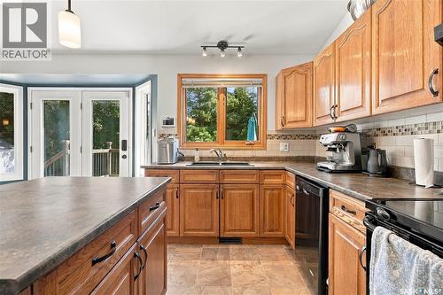 1122 Hurley Way, Saskatoon, SK 