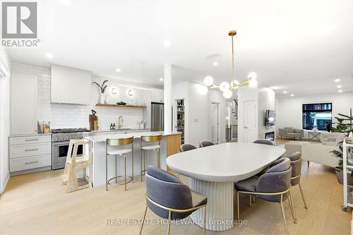 234 PEARSON AVENUE , Toronto, Ontario M6R 1G7 4