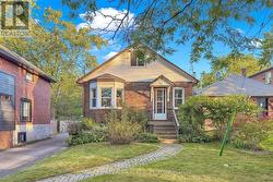 51 ARCADIAN CIRCLE Toronto, ON M8W 2Z4