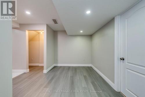 LOWER - 11 FRANKFURT STREET , Kitchener, Ontario N2R 1T5 3
