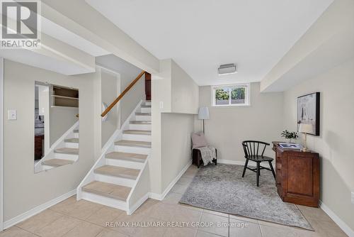 811 Iroquois Road, Ottawa, ON 