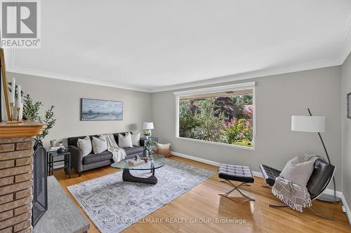 811 Iroquois Road, Ottawa, ON 