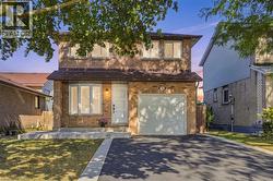 32 TWINOAKS Crescent Hamilton, ON L8J 2E7