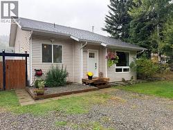 699 STRATHMORE Avenue Greenwood, BC V0H 1J0