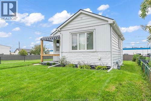 2597 ALEXIS ROAD Unit# UPPER , Windsor, Ontario N8W 3Z6 4