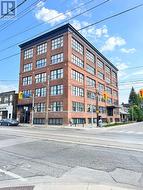406 - 2154 DUNDAS STREET W Toronto, ON M6R 1X3