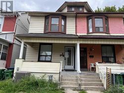 SF - 6 SPROAT AVENUE Toronto, ON M4M 1W4