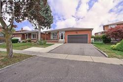 190 BENJAMIN BOAKE TRAIL  Toronto, ON M3J 3C4