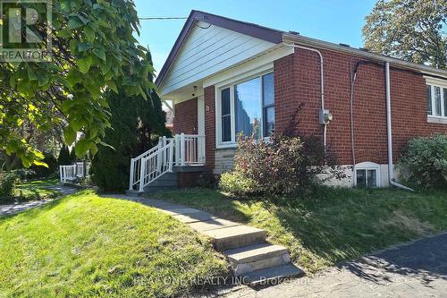 BASEMENT - 15 CASTILLE AVENUE , Toronto, Ontario M1R 2B9 4
