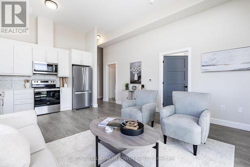 402 - 1600 HYDE PARK ROAD , London North (North E), Ontario N6H 0L5 4