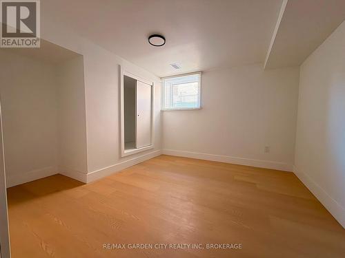 5261 BUCHANAN AVENUE , Niagara Falls (Cherrywood), Ontario L2E 5A7 3