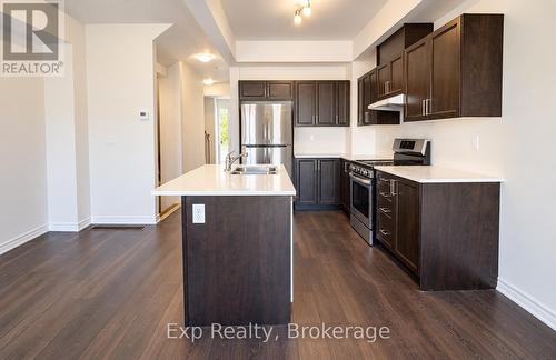 39 LINCOLN DRIVE , Belleville (Belleville Ward), Ontario K8N 0T7 4