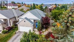 17 KINGSLEY ROAD Halton Hills, ON L7J 2Z5