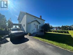 3 Willow Road Grand Falls-Windsor, NL A2A 1T9