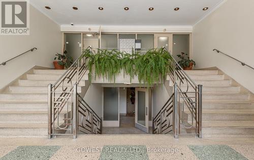 306 - 205 KEELE STREET , Toronto, Ontario M6P 2K1 4