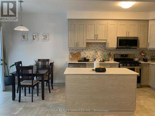 6 SHAY LANE , Hamilton, Ontario L9G 3K9 4