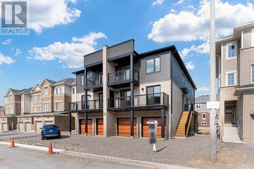 6 - 32 WAGON LANE N , Barrie, Ontario L9J 0T7 5