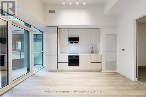 411 - 110 BROADWAY AVENUE S , Toronto, Ontario M4P 1V7 4