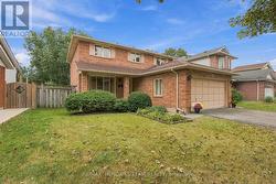 17 FARMINGTON DRIVE St. Catharines (Grapeview), ON L2S 3E8