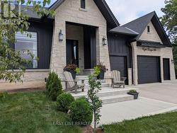 8 TANAGER DRIVE Tillsonburg, ON N4G 1A9