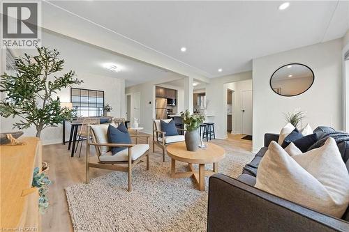 627 UPPER OTTAWA Street Unit# 1 , Hamilton, Ontario L8T 3T4 2