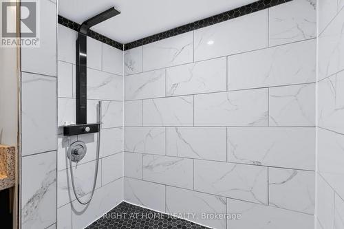 493 Forestwood Crescent, Burlington, ON 