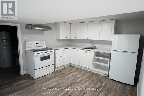 54 WELLER AVENUE , Kingston (Rideau), Ontario K7K 2T3 4