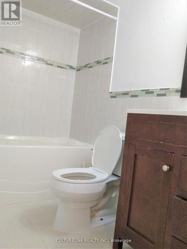 BSMT - 30 ROCKPORT CRESCENT , Richmond Hill, Ontario L4C 2L6 5