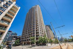 809 - 21 GRAND MAGAZINE STREET Toronto, ON M5V 1B5