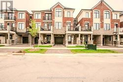 92 ENNERDALE STREET Barrie, ON L9J 1A4