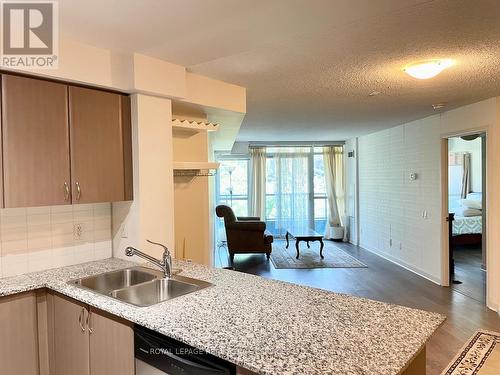 340 - 525 WILSON AVENUE , Toronto, Ontario M3H 0A7 4
