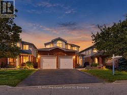 61 MOFFATT LANE Guelph (Clairfields/Hanlon Business Park), ON N1G 5E8