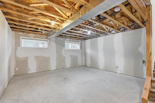 429 Bowman Avenue, Winnipeg, MB 