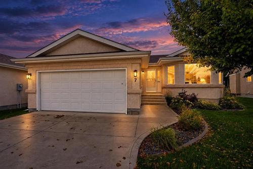 7 857 Waverley Street, Winnipeg, MB 
