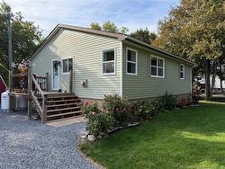 38 Holman AVE Sussex, NB E4E 2E5